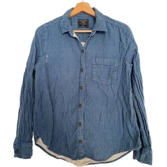 ABERCROMBIE & FITCH BUTTON DOWN SHIRT SIZE MEDIUM - Picture 1 of 3